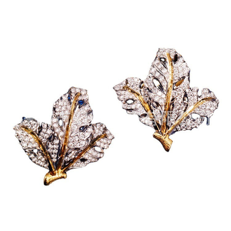 Retro Style 18K Gold Diamond Earrings