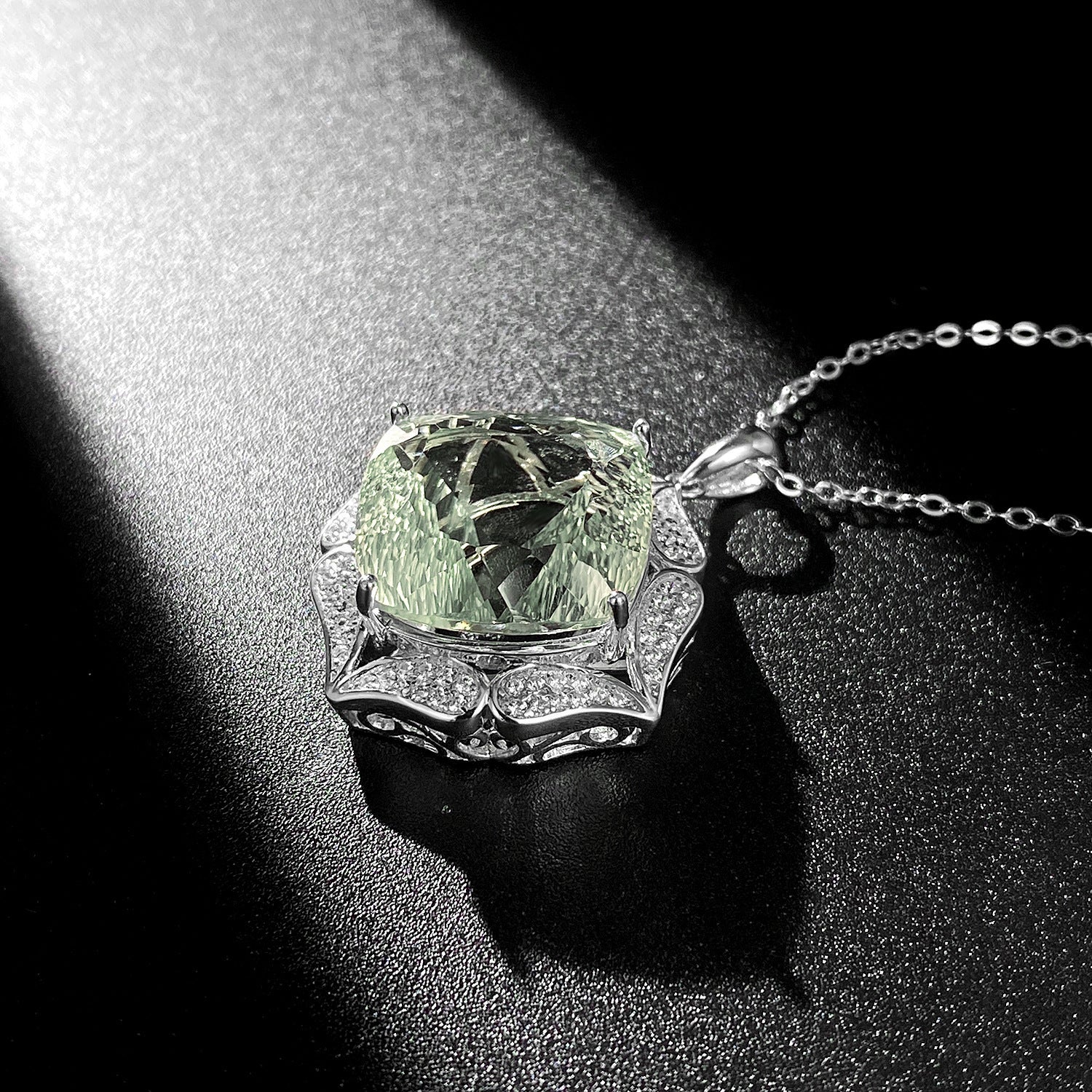 Luxury  S925 Silver Set Large Natural Green Crystal Pendant