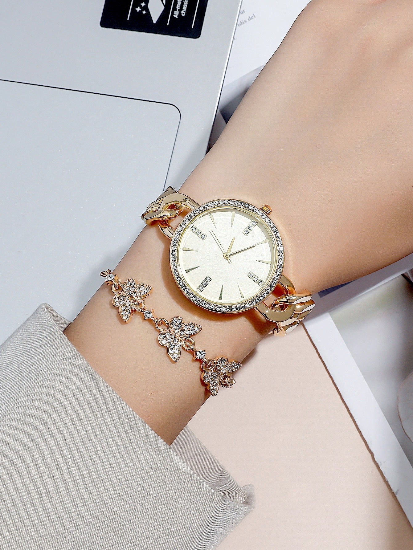 Women's Wrist Watch Simple Bracelet Watch