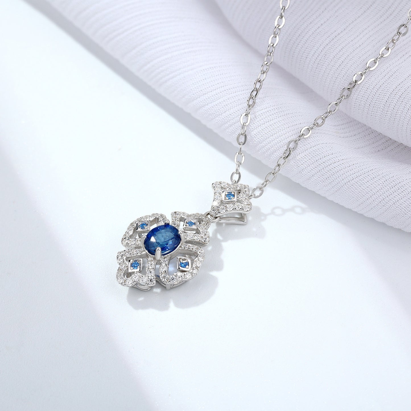 S925 Silver Retro Pattern Necklace